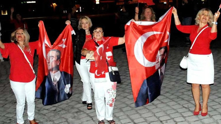 Şampiyonluğu ‘Erik Dalı’yla kutladılar