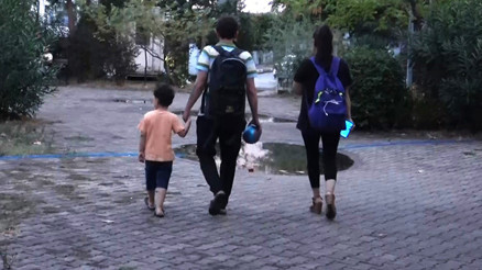 Bursada ev sahibi tarafından evden çıkarıldı, hamile eşi ve çocuğu ile sokakta kaldı