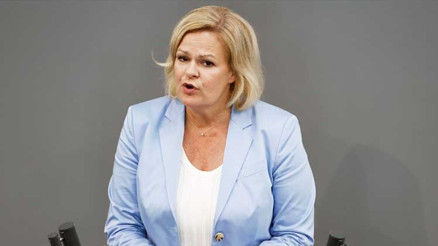 Faeser suçlamaları reddetti: ‘Bu tamamen saçmalık’
