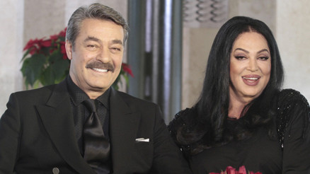 Kadir İnanır ve Türkan Şoraya Adana’da özel ödül Kadir İnanır ve Türkan Şoraya Adana’da özel ödül