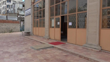 Arnavutköyde şoke eden olay: Cami avlusunda bebek bulundu