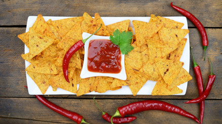 Dünyanın en acı cipsinin can aldığı iddia edildi... Aşırı acı tüketmek sağlığımızı tehlikeye atar mı | 9 SORU 9 YANIT