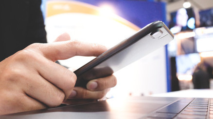 Vergisiz telefon modelleri 2023 hangileri Vergisiz cep telefonu sistemine hangi telefonlar dahil olacak Samsung ve Xiaomi modelleri olacak mı İşte kesinleşen telefonlar Vergisiz telefon modelleri 2023 hangileri Vergisiz cep telefonu sistemine hangi telefonlar dahil olacak Samsung ve Xiaomi modelleri olacak mı İşte kesinleşen telefonlar