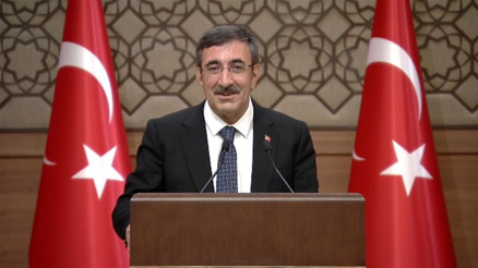 Yurt dışındaki öğrencilerin burs miktarı arttı