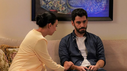 Kızılcık Şerbeti dizisine kimler katıldı ve ayrıldı Kızılcık Şerbeti yeni sezon oyuncuları ve ayrılanlar