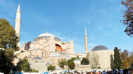 Ayasofya’ya aşamalı restorasyon... İbadete de ziyarete de kapanmayacak Ayasofya’ya aşamalı restorasyon... İbadete de ziyarete de kapanmayacak