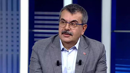 Eğitimde öğretmene mülakat polemiği: Bakan Tekin, CNN TÜRK canlı yayınında detayları anlattı