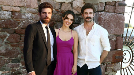 Üç Kız Kardeş ne zaman başlıyor Yayın tarihi belli oldu... Türkan, yaralarını Kartal ile saracak mı yoksa büyük aşkı Somer’e mi dönecek