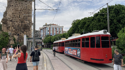 Nostalji alarmı Surlar, Atatürk evi, modern yapılar 24 yıldır sallanıyormuş… Nostalji alarmı Surlar, Atatürk evi, modern yapılar 24 yıldır sallanıyormuş…