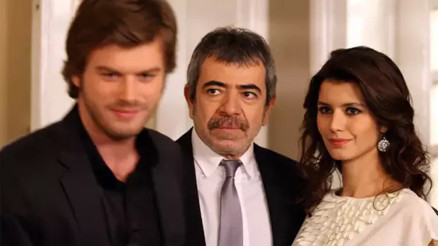 Aşk-ı Memnu bugün neden yok Aşk-ı Memnu bitti mi, final mi yaptı Tekrar bölümleriyle ekranlarda... İşte 19-20 Eylül Kanal D yayın akışı Aşk-ı Memnu bugün neden yok Aşk-ı Memnu bitti mi, final mi yaptı Tekrar bölümleriyle ekranlarda... İşte 19-20 Eylül Kanal D yayın akışı