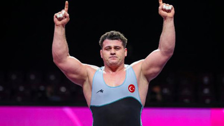 Rıza Kayaalp kimdir, kaç yaşında ve nereli Dünya ikincisi olan milli güreşçi Rıza Kayaalpin hayatı ve biyografisi