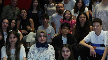 Demirören Medya Lisesi öğrencileri ‘1923’ müzikalini izledi