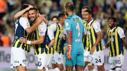 Fenerbahçe 4-0 Başakşehir (Maç özeti)