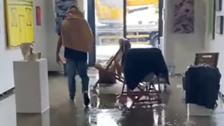 Contemporary İstanbulu su bastı: Eserler zarar gördü