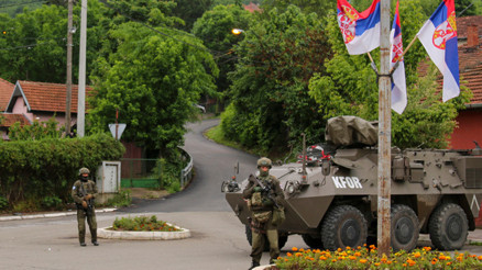 600 İngiliz askeri Kosova sınırına konuşlandırılıyor Saldırıyı gerçekleştiren saldırganların ilk ifadeleri ortaya çıktı 600 İngiliz askeri Kosova sınırına konuşlandırılıyor Saldırıyı gerçekleştiren saldırganların ilk ifadeleri ortaya çıktı