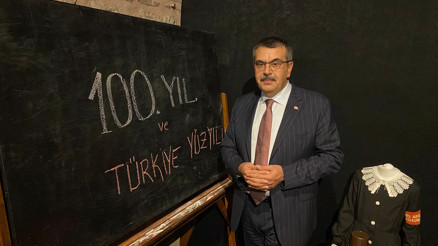 100’üncü Yılında Eğitimden İzler açıldı