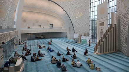 Camilerin kapısı hiç kapanmadı