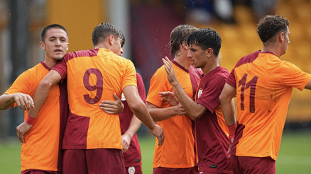 Galatasaray U19, Manchester United U19a farklı kaybetti
