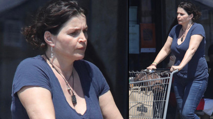 Ünlü yıldızı zirvedeyken piyasadan silmişlerdi : İş toplantısına çağırdı, soyunup taciz etti... Yıllar sonra dava açtı