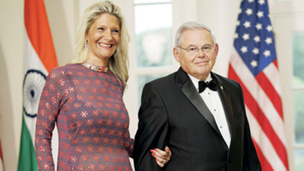 Bayan Menendez’in ölümlü trafik kazası varmış: Senatör ve eşinin sicili kabarıyor