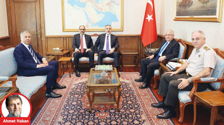 Yepyeni bir uyarı yöntemi: Tek kare fotoğraf iki kısa net açıklama