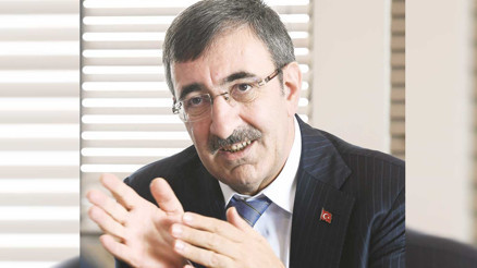 Cumhurbaşkanı Yardımcısı Cevdet Yılmaz’dan İsrail-Filistin açıklaması: İnsani tavrımızı sürdüreceğiz