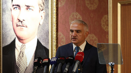 Bakan Ersoy: 37 parça eserimiz ait olduğu topraklara dönüyor