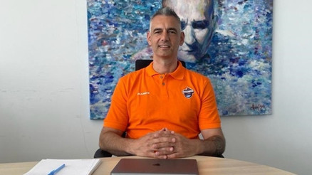 Çağdaş Bodrum’da Tekinalp görevinden ayrıldı