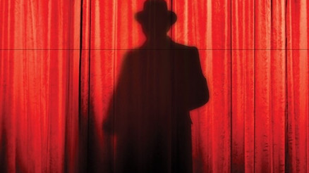 Hercule Poirot Londra sınırlarını aşalı 100 yıl oldu