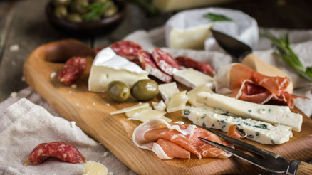 Yönetmelik açıklandı Sucuk, kaymak, baklava, helva, pestil... Bu gıdalar için tarih verildi Yönetmelik açıklandı Sucuk, kaymak, baklava, helva, pestil... Bu gıdalar için tarih verildi