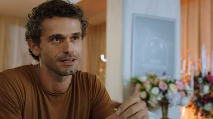 KIZILCIK ŞERBETİ RÜZGAR KİMDİR Kızılcık Şerbetinin Rüzgarı Yiğit Kirazcı kaç yaşında, nereli İşte oynadığı diziler, biyografisi ve hayatı