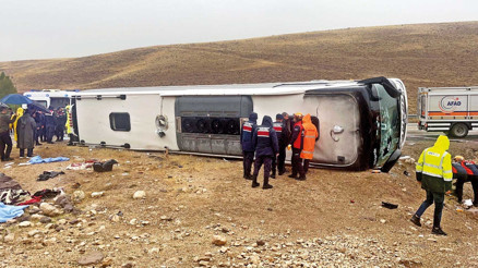 Yollar kana bulandı