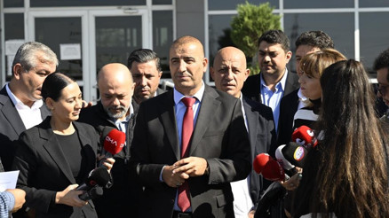 ÖHO esnafı afişleri astı ÖHO esnafı afişleri astı