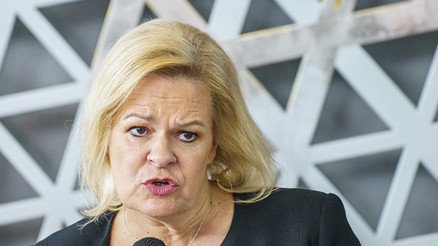 O şimdi en az sevilen politikacı