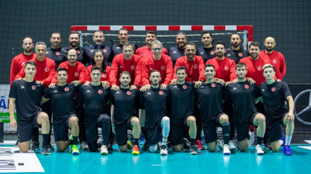 A Milli Erkek Hentbol Takımının İtalya maçları aday kadrosu açıklandı A Milli Erkek Hentbol Takımının İtalya maçları aday kadrosu açıklandı