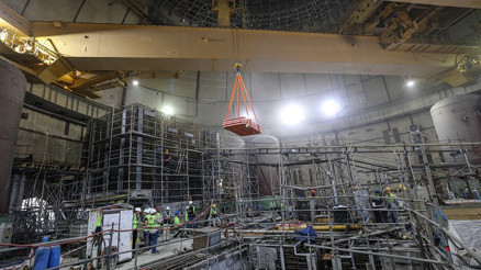 Akkuyuda kutup vinci faaliyete geçti