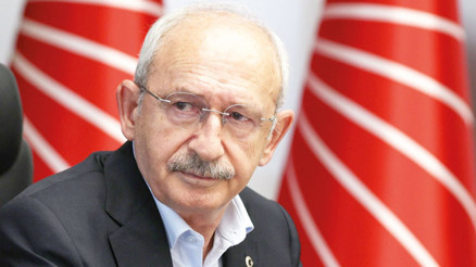 CHP’de imza yarışı ve WhatsApp atışması