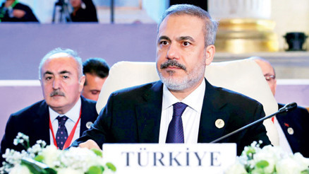 Hakan Fidan Kahire Zirvesi’nde önerdi... Garantörlük getirilsin