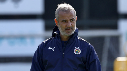 Fenerbahçe rekor için Hatayspor karşısında İsmail Kartal ve Volkan Demirelin 11leri netleşti... Fenerbahçe rekor için Hatayspor karşısında İsmail Kartal ve Volkan Demirelin 11leri netleşti...