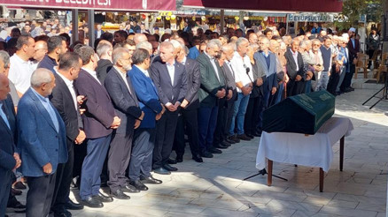 Necip Fazıl Kısakürekin oğlu Mehmed Kısaküreke veda
