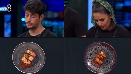 MASTERCHEF KİM ELENDİ, kim gitti Veda eden isimden dikkat çeken sözler: Gideceğimi rüyamda gördüm, arkadaşıma söyledim Azize ve Alican eleme potasına kalmıştı... İşte veda eden isim MASTERCHEF KİM ELENDİ, kim gitti Veda eden isimden dikkat çeken sözler: Gideceğimi rüyamda gördüm, arkadaşıma söyledim Azize ve Alican eleme potasına kalmıştı... İşte veda eden isim