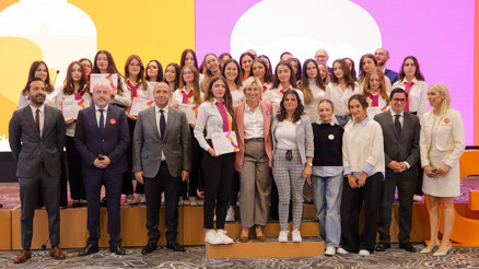 Global Engineer Girls (GEG), Kosova’da ilk mezunlarını verdi Global Engineer Girls (GEG), Kosova’da ilk mezunlarını verdi
