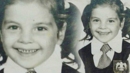 O şimdi çok ünlü bir şarkıcı... Küçüklük fotoğrafınıza dikkatlice baktınız mı hiç