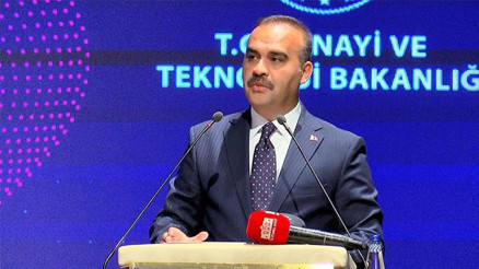 Son dakika: Bakan Kacırdan önemli açıklamalar: 8 binden fazla Togg yollara çıktı Son dakika: Bakan Kacırdan önemli açıklamalar: 8 binden fazla Togg yollara çıktı