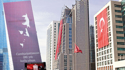 Dağcılardan Cumhuriyet mesaisi Dağcılardan Cumhuriyet mesaisi