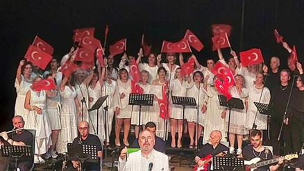 Cumhuriyet Korosu marşlarla hazır