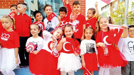 Cumhuriyetimiz 100. yaşında... Asın bayrakları