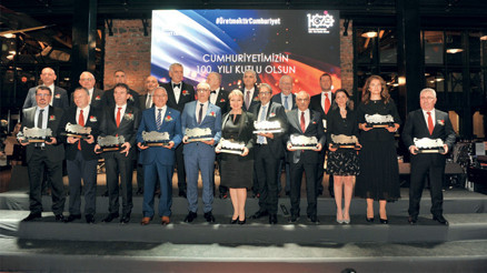 Sanayinin devlerine 100. yıl ödülü Sanayinin devlerine 100. yıl ödülü