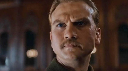 Mustafa Kemal Atatürk rolünü kim oynuyor Aras Bulut İynemli kimdir, kaç yaşında, hangi dizi ve filmlerde oynadı İşte hayatı ve biyografisi