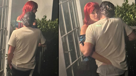 Kapı önü aşıkları: Kalabalıktan sessizce uzaklaştılar